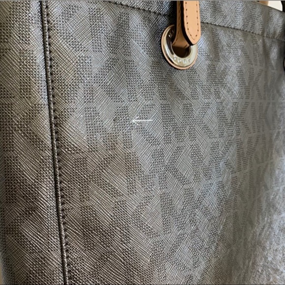 Authentic Michael Kors Tote Bag - Picture 10 of 11